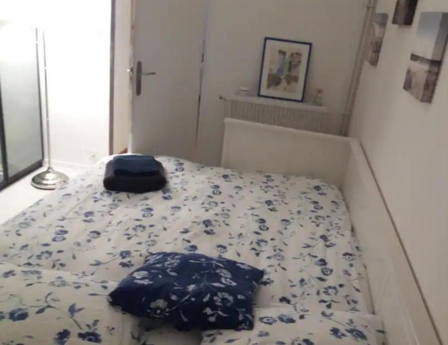 Chambre Chez L'Habitante Avec Salle De Bain Et Cuisine Communes - Presence D'Un Chat Bordeaux Exterior photo